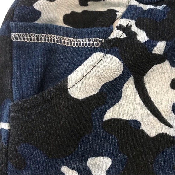 HP!!! 🤩 New Bitz Kids Blue Camo sweatpants - Picture 4 of 6